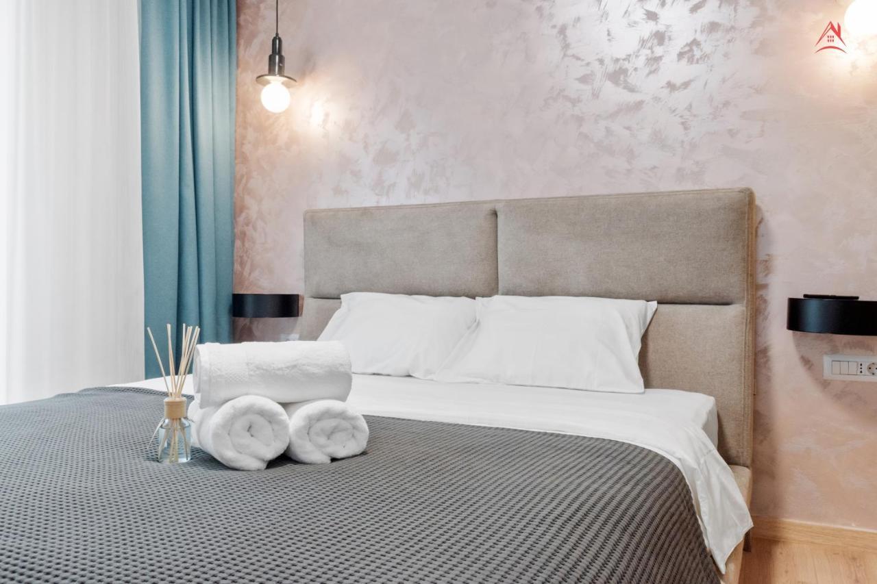 Apartament Opera Residence - Cismigiu, Eroilor, Free Private Parking 부쿠레슈티 외부 사진